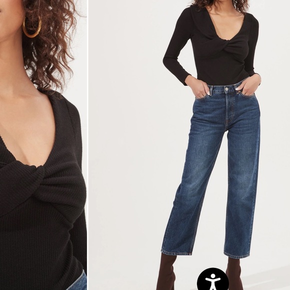 ASTR IGGY TWIST FRONT LONG SLEEVE BODYSUIT - Picture 6 of 7